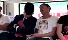 老土搞笑爆料大全视频,笑料横飞，笑出腹肌的爆笑瞬间